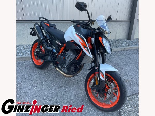 890 Duke R